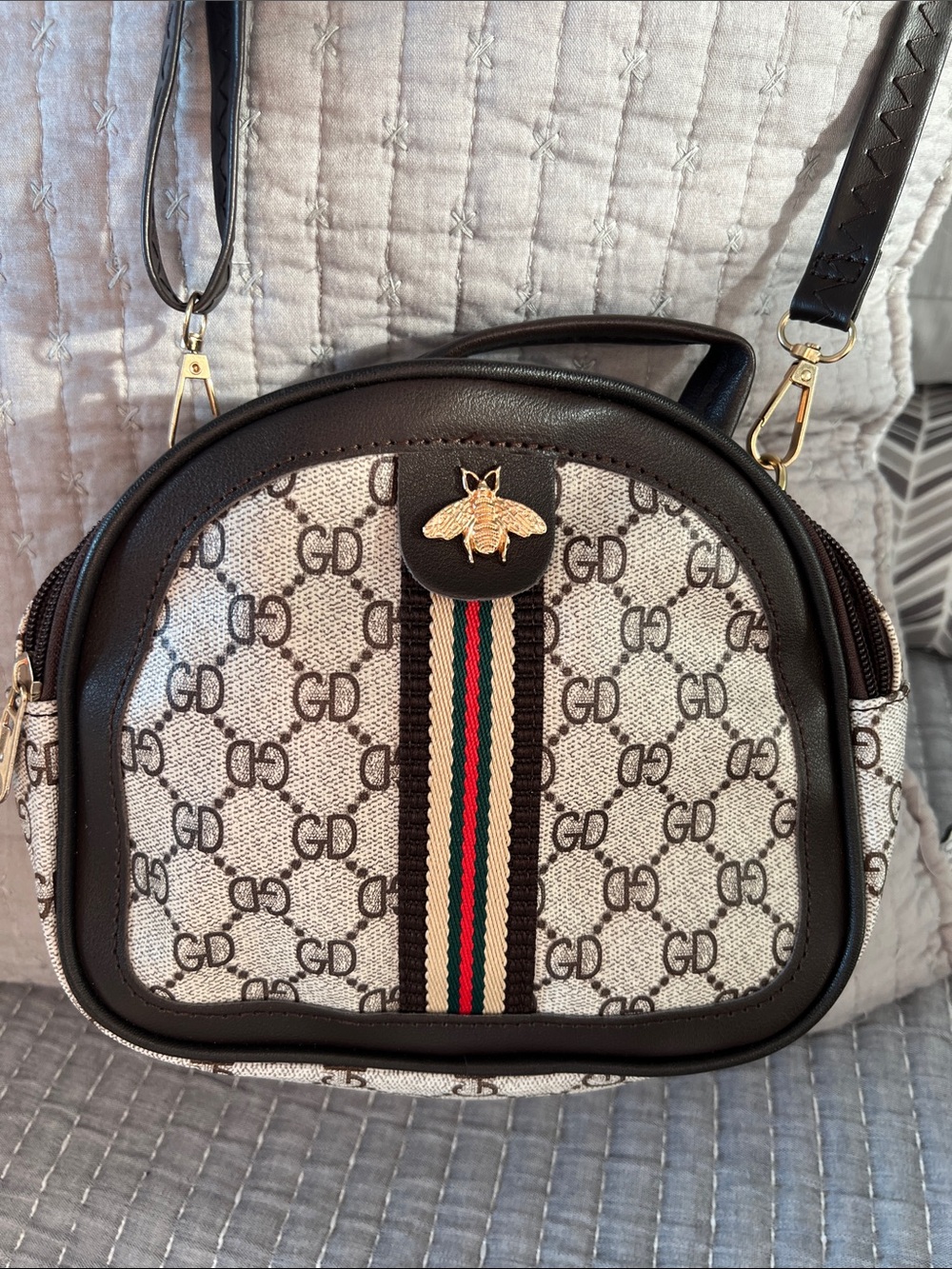 Bee Accent Crossbody Bag in Beige and Brown